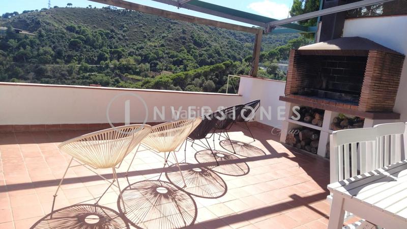 Foto daa4117f-50dc-42df-bd16-ddcc6932df10. Rent house with pool in Sant Genís dels Agudells Barcelona