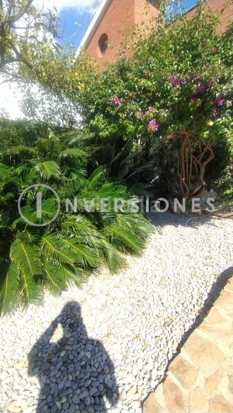 Foto b0990336-9ed5-4272-a2f5-3d96d7fe2909. Location maison avec piscine dans Sant Genís dels Agudells Barcelona