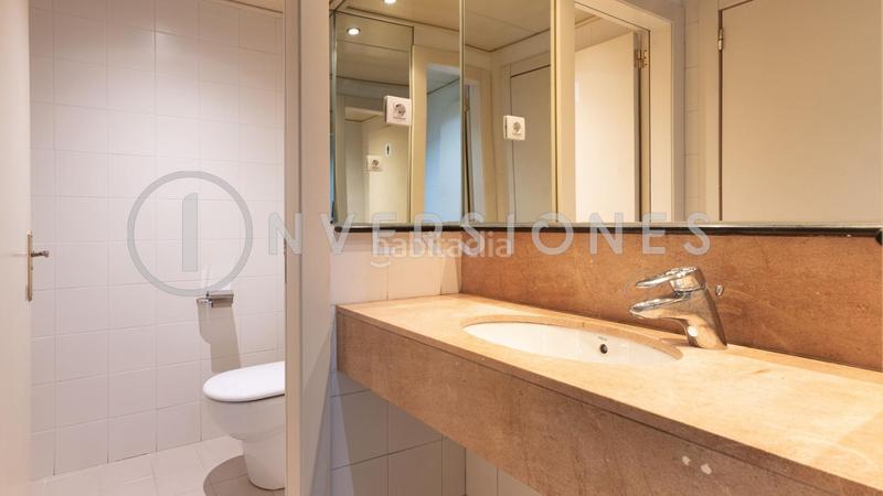 Foto 18811a2f-2c9e-41ab-b740-f94dc85a107c. Rent office space with heating in El Clot Barcelona