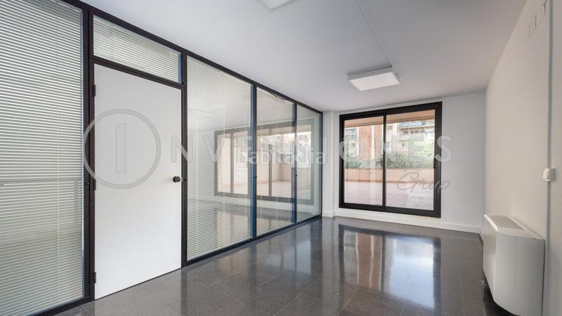 Foto adc9abe1-db0c-4201-bf34-0ae10b8a1d91. Alquiler oficina en El Clot Barcelona