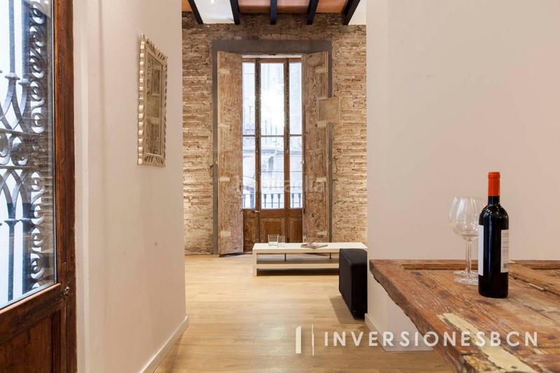 Foto cfb653c6-0b2e-4dc6-b6fe-39528b758224. Rent flat with heating in Gòtic Barcelona