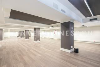 Local Comercial a Carrer Calabria