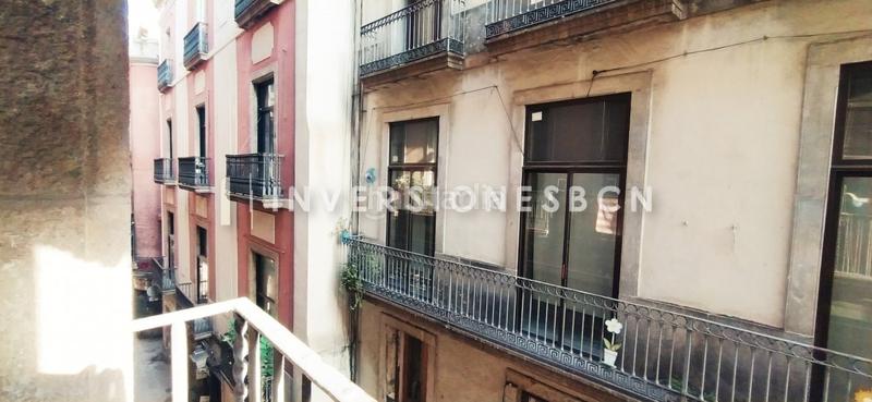 Foto 6f2c6612-a918-48f8-a96d-a112e9b18280. Piso en Gòtic Barcelona
