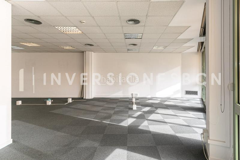 Foto 722af1ff-48ed-4495-850c-36a5d26283b0. Rent office space with heating in Dreta de l´Eixample Barcelona