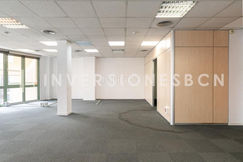 Foto 78108138-cc44-439c-a97d-be809b0ec35b. Lloguer oficina amb calefacció a Dreta de l´Eixample Barcelona