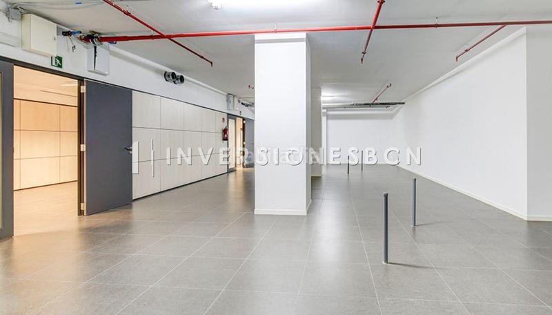 Foto 6bff0e35-a12e-4e32-8874-3bcdd76d77d2. Location bureau avec chauffage parking dans Tres Torres Barcelona