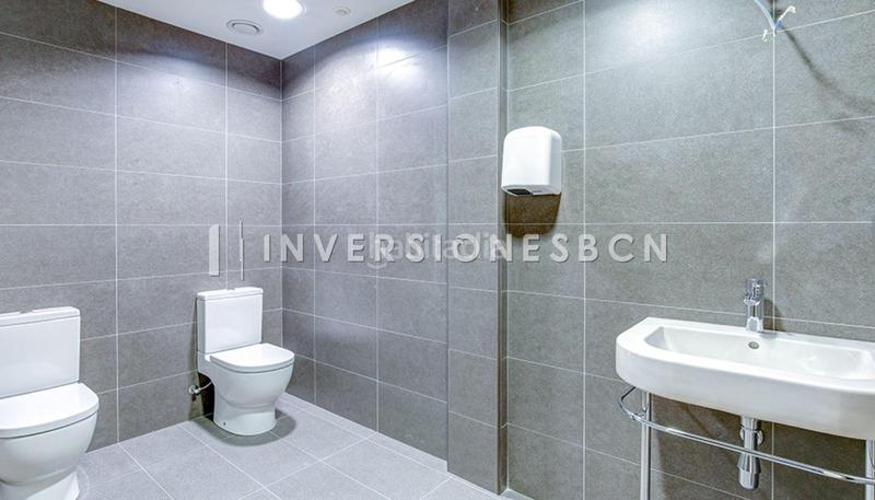 Foto 6c6adc46-476b-439d-9e3f-bb37a8ff1b88. Location bureau avec chauffage parking dans Tres Torres Barcelona