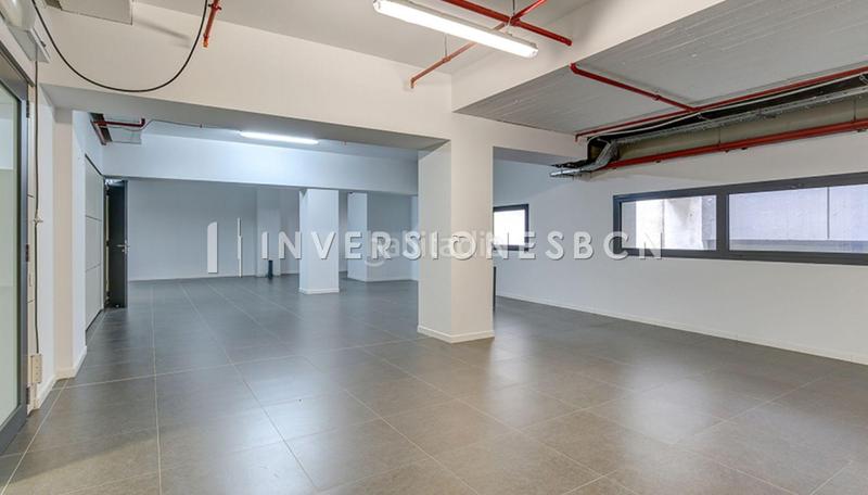 Foto 707bcce2-48f7-4c3a-99d7-f2be7bb78c23. Location bureau avec chauffage parking dans Tres Torres Barcelona