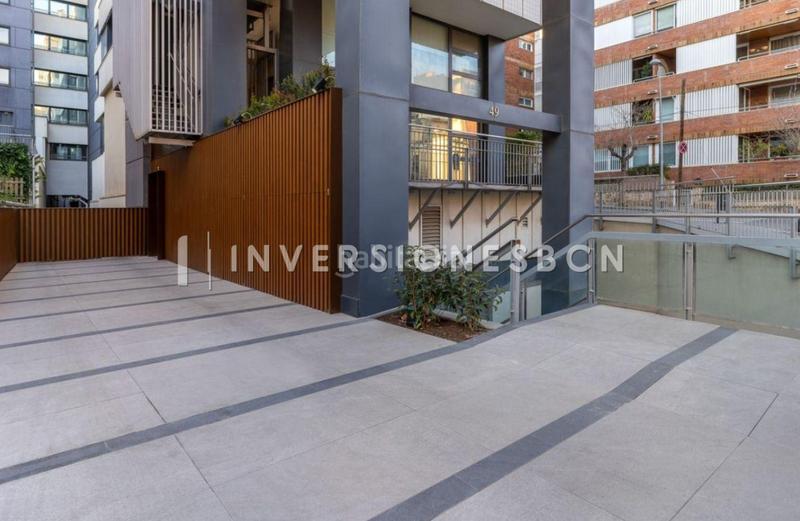 Foto b066290b-6c70-43f6-9125-2bf9bdccdadb. Location bureau avec chauffage parking dans Tres Torres Barcelona