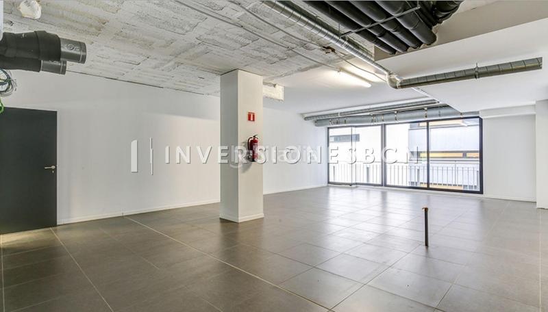 Foto 7269f59c-c465-49a8-8ab1-d8cbd845bc51. Miete büro mit heizung parking in Tres Torres Barcelona