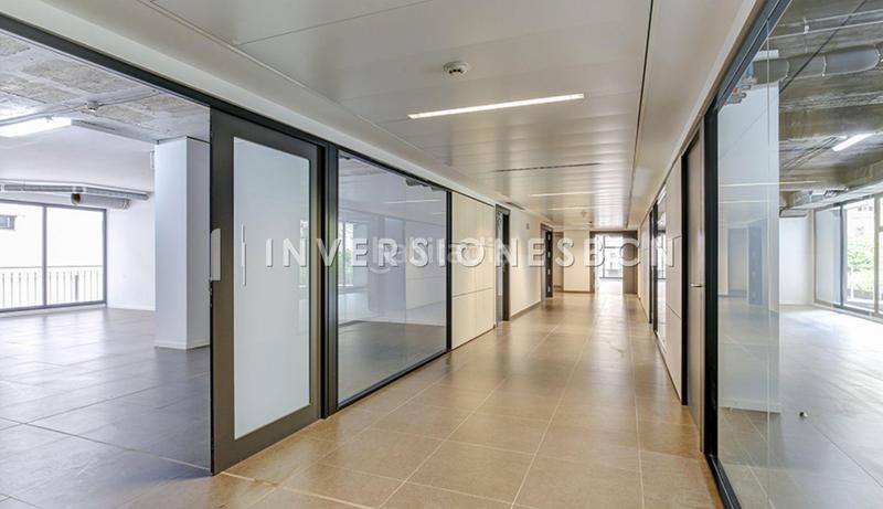 Foto a2e96bdf-1793-4352-b8b4-75e03f894fc4. Affitto ufficio con riscaldamento parcheggio in Tres Torres Barcelona