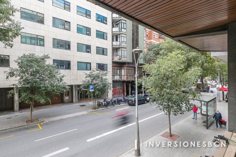 Foto e30d7496-8e7c-4462-83f7-6c643b93fb5a. Miete büro in calle sepúlveda 143 in Sant Antoni Barcelona