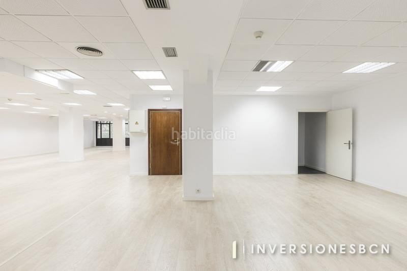 Foto f553b47c-2213-446e-836d-e7ec80d8dc75. Miete büro in calle sepúlveda 143 in Sant Antoni Barcelona