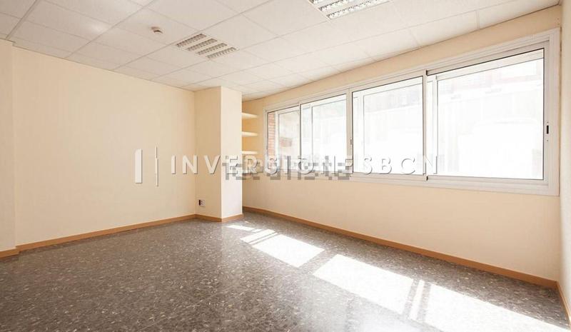 Foto 8e5498f1-5561-4c50-9c06-713d48bc6aa7. Alquiler local comercial en El Parc i la Llacuna del Poblenou Barcelona