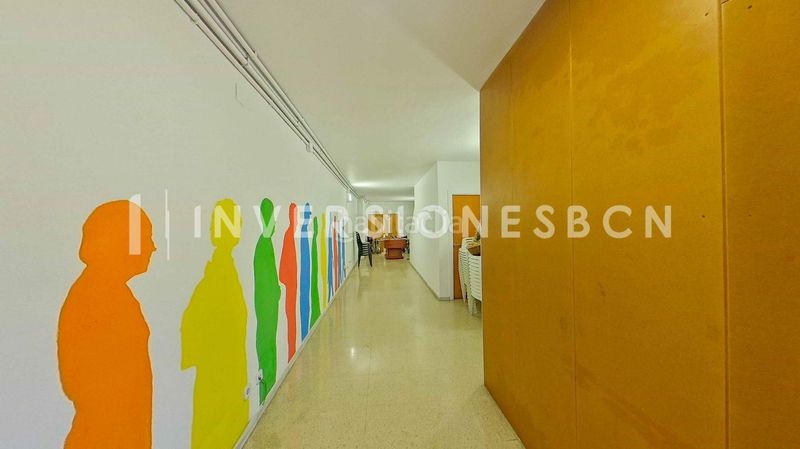 Foto 02f6e6a4-4cf1-4c67-acf4-1975ac9b2d04. Local comercial a Raval Barcelona