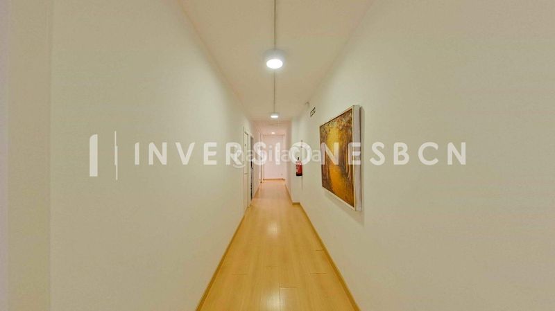 Foto 3fddef85-48c7-4b21-9884-3972e7de73e7. Local comercial a Raval Barcelona