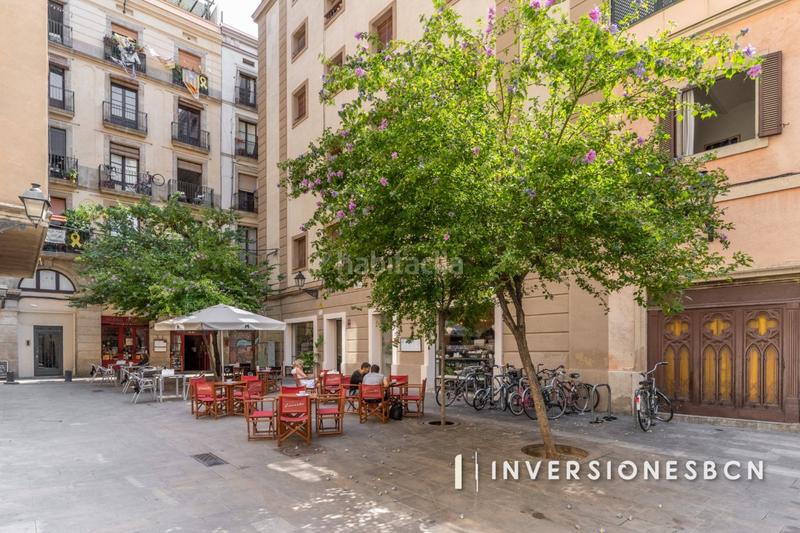 Foto ea48a0e6-1395-4874-aff1-2c89edf02943. Alquiler piso en Gòtic Barcelona
