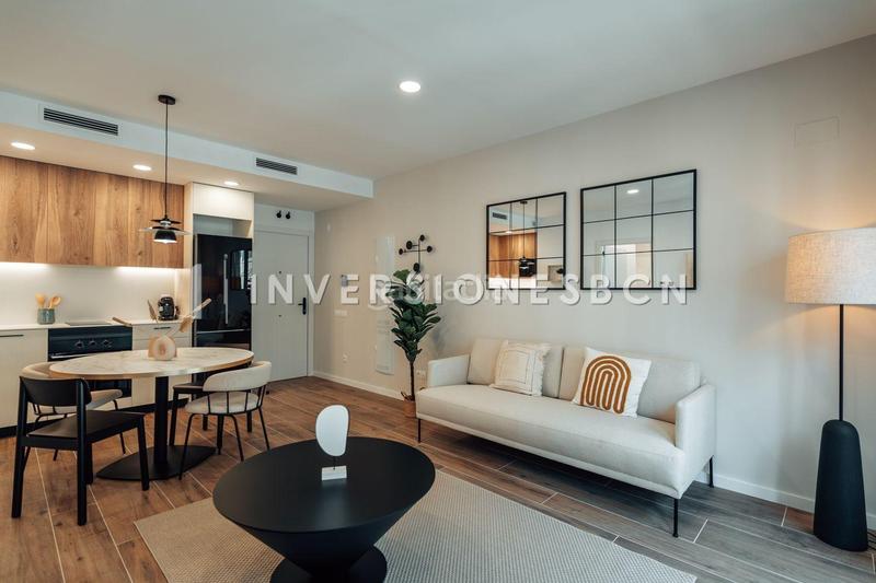 Foto 1abb9c5d-3ae6-49f3-af41-56877a99881d. Rent flat with heating in Raval Barcelona