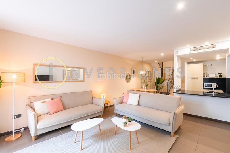 Foto 7ac1c19d-951d-4e79-97fd-de82a6ce1dd0. Alquiler piso alquiler de duplex en la calle de osi en Barcelona