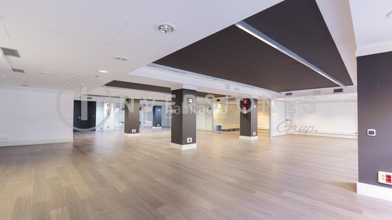 Foto a81c0275-78af-4bba-b9f3-d3da3d82922f. Location bureau avec chauffage dans La Nova Esquerra de l´Eixample Barcelona