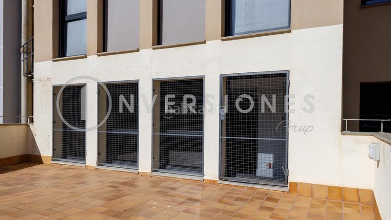 Foto bddd0fd6-d77f-4be7-b823-f3e68ce53166. Location bureau avec chauffage dans La Nova Esquerra de l´Eixample Barcelona