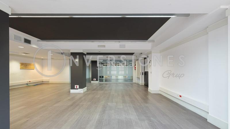 Foto a56f6e4d-89fc-40a2-8635-d9e7fb2b3858. Miete büro mit heizung in La Nova Esquerra de l´Eixample Barcelona