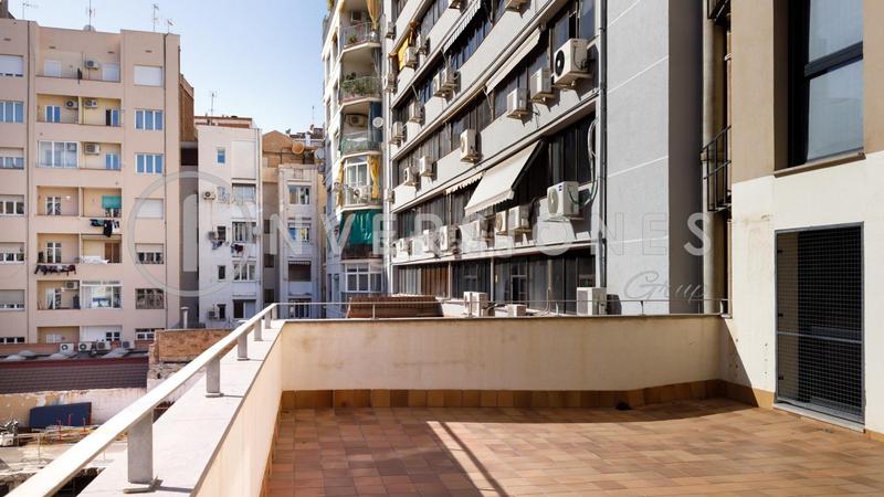 Foto b9290a25-70a8-41af-9fdf-0c2bdf3ede23. Miete büro mit heizung in La Nova Esquerra de l´Eixample Barcelona