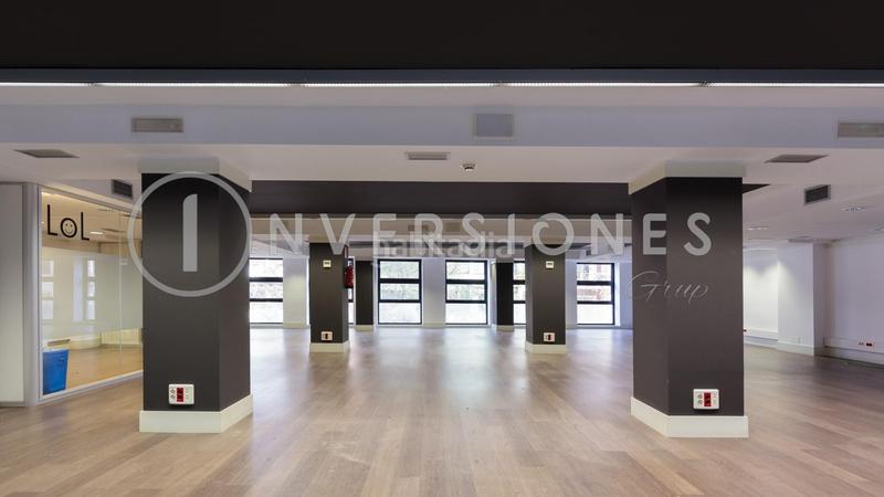 Foto f80e956f-f7a2-41b6-b4d2-e141a18e7766. Rent office space with heating in La Nova Esquerra de l´Eixample Barcelona