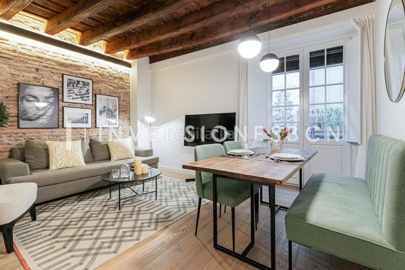 Foto 2119c6c8-3986-4143-8d13-67b439a9e712. Alquiler apartamento piso en alquiler en el gotic con terraza comunitaria en Barcelona