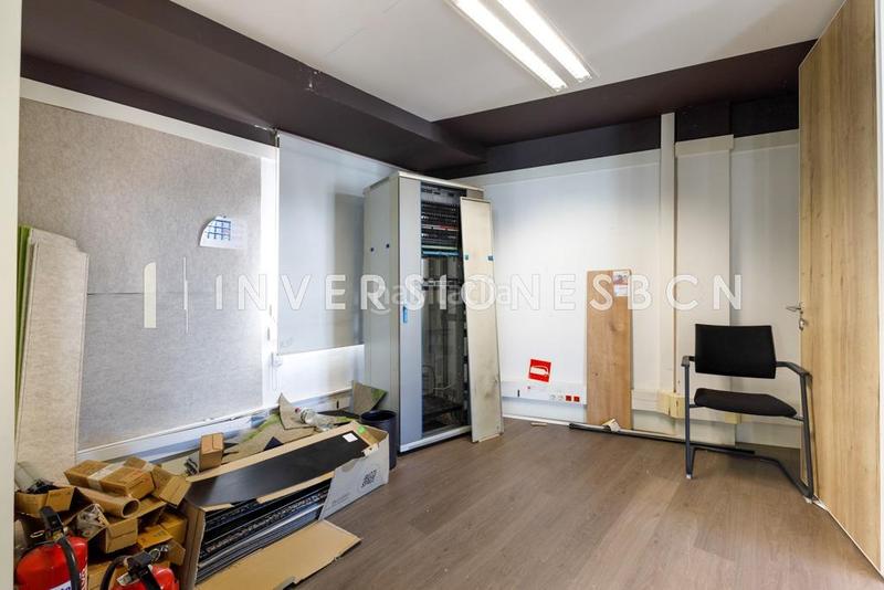Foto f8dea169-3e5b-462d-912c-9c2618a50151. Rent office space with heating parking in Barri de les Corts Barcelona
