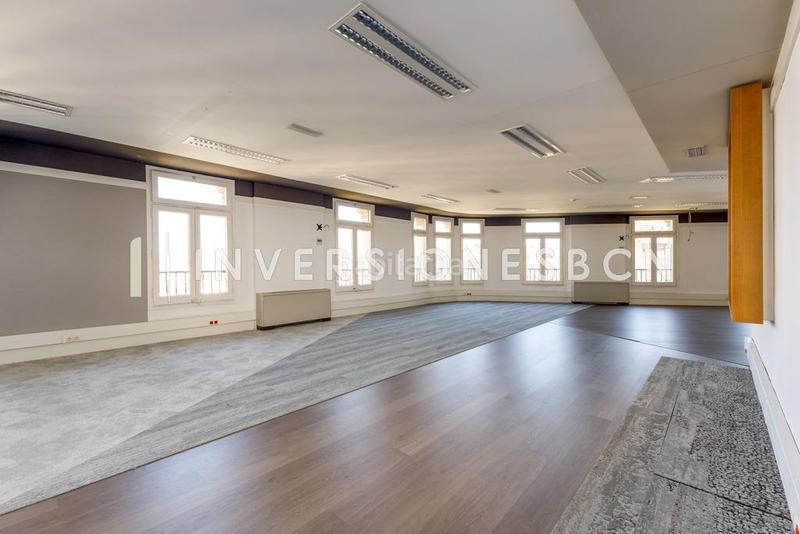 Foto f9fc232b-c21c-48bf-a7f3-c777e7eb50b0. Rent office space with heating parking in Barri de les Corts Barcelona