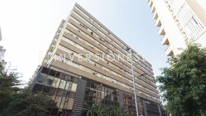 Foto f26157a4-3caa-4f5d-8d98-dfaaf6c174bb. Rent office space with heating parking in Sant Ramon - Maternitat Barcelona