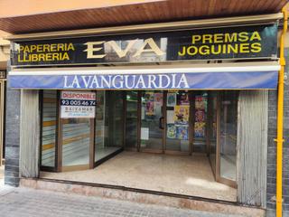 Lloguer Local Comercial a De la providència 64. Amplio local comercial, buen precio y céntrico!