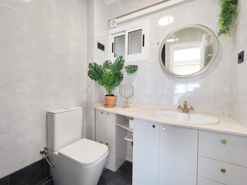 Foto b8fdbc92-ca18-41dd-84d8-188f4e85397b. Flat with heating in Barri de Mar Vilanova i la Geltrú