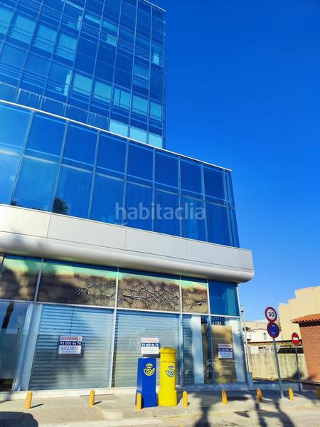 Foto df4a683d-8787-4feb-9d59-368aea43e766. Location local commercial dans d'eduard toldrà 95 dans Vilanova i la Geltrú