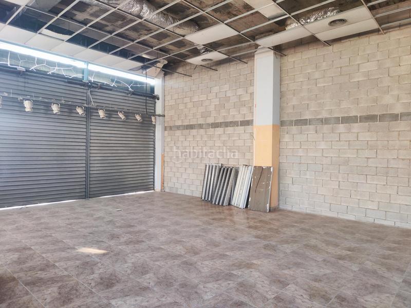 Foto bbbc89a7-ba77-406c-9271-a4f95bbeb353. Rent business premise in d'eduard toldrà 95 in Masia Nova-Solicrup Vilanova i la Geltrú