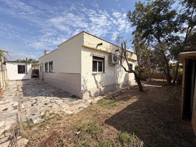 Foto c2d3d90a-94a5-40c0-89a8-4938161c6978. Masia amb calefacció aparcament a Nord Vilanova i la Geltrú