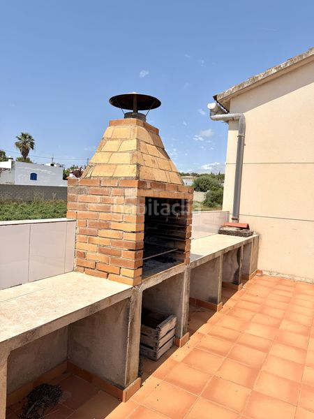 Foto f7c2c6a7-14fa-46e0-82d8-289be7f444fd. Casa a Nord Vilanova i la Geltrú