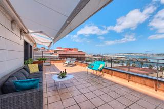 Penthouse  Avenida murrieta etorbidea. Atico con terraza y vistas frontales al mar