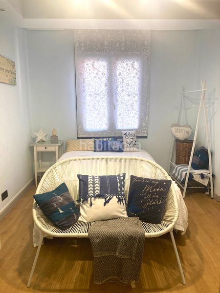 Foto 3957d0a5-5edc-4187-b9bb-78240adba8ef. Àtic amb xemeneia calefacció piscina a Larrea - San Juan de Dios - Peñota Santurtzi