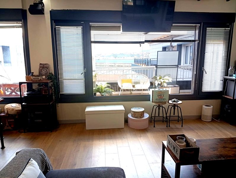 Foto aa8e296d-e0cd-4dcd-bf79-f041b5201cb5. Àtic amb xemeneia calefacció piscina a Larrea - San Juan de Dios - Peñota Santurtzi