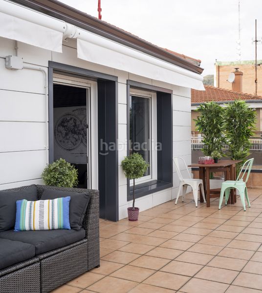 Foto b56145de-9ecf-4deb-a861-c9913256a9a9. Àtic amb xemeneia calefacció piscina a Larrea - San Juan de Dios - Peñota Santurtzi