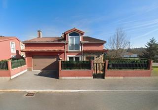 Chalet  Aldea samoedo 30. Chalet independiente y exclusivo en sada – urbanización agra da