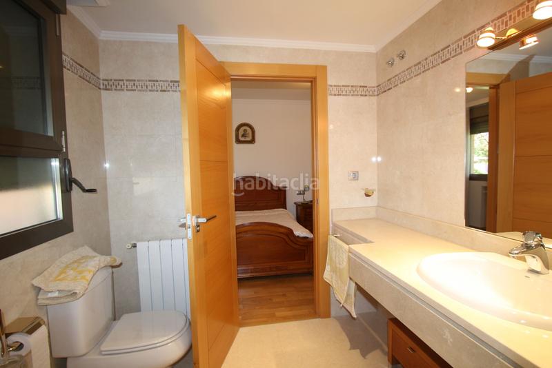 Foto 15aabc70-30bc-473e-b418-5be8f47cb862. Casa adossada amb calefacció aparcament a Facultad de Medicina Albacete