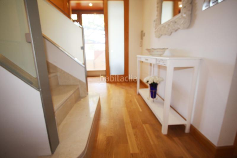 Foto 27261415-ce04-4458-b3a8-ce096e14d264. Casa adossada amb calefacció aparcament a Facultad de Medicina Albacete