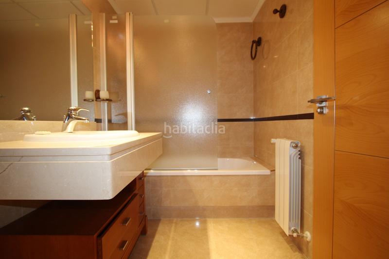 Foto 3f818137-93cf-470c-8c21-c2f5eaf7c7cc. Casa adossada amb calefacció aparcament a Facultad de Medicina Albacete