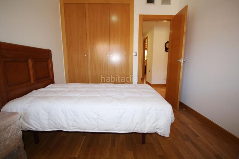 Foto 41636206-ea0f-4453-82cb-576b80ae9943. Casa adossada amb calefacció aparcament a Facultad de Medicina Albacete