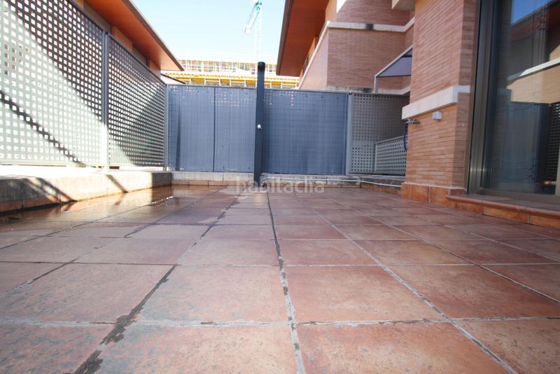 Foto 5217dfc1-f8fb-4229-b72b-ff30de12002b. Casa adossada amb calefacció aparcament a Facultad de Medicina Albacete