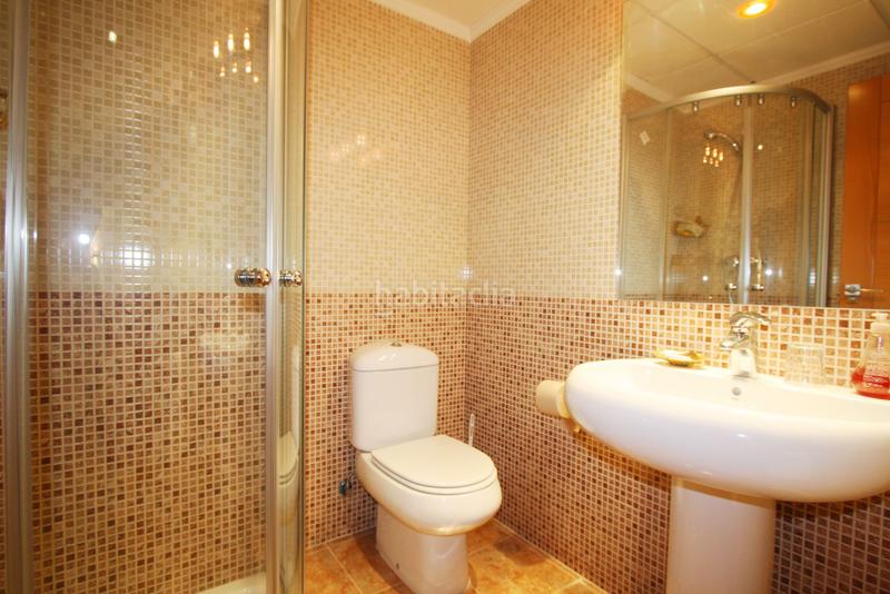 Foto 7987896f-569a-4ecb-b14d-3b4e6219579b. Casa adossada amb calefacció aparcament a Facultad de Medicina Albacete