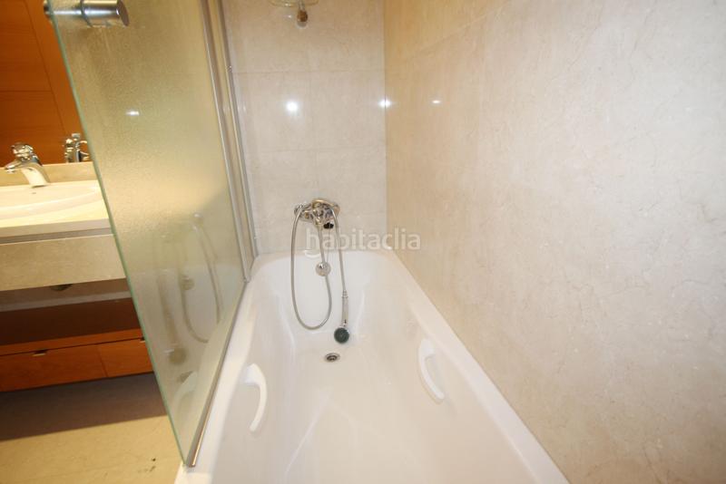 Foto 876ebe08-0a80-4b23-ae3a-b7743417cecb. Casa adossada amb calefacció aparcament a Facultad de Medicina Albacete